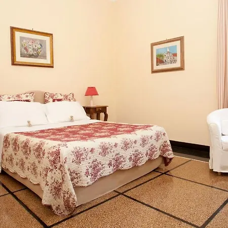 Il Salotto Di Lucilla *