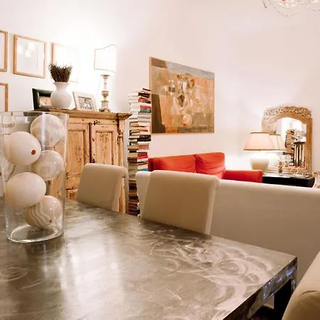 Il Salotto Di Lucilla Bed and Breakfast Γένοβα